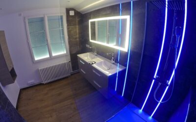 2020 / Lumière & modernité pour cette salle de bain !